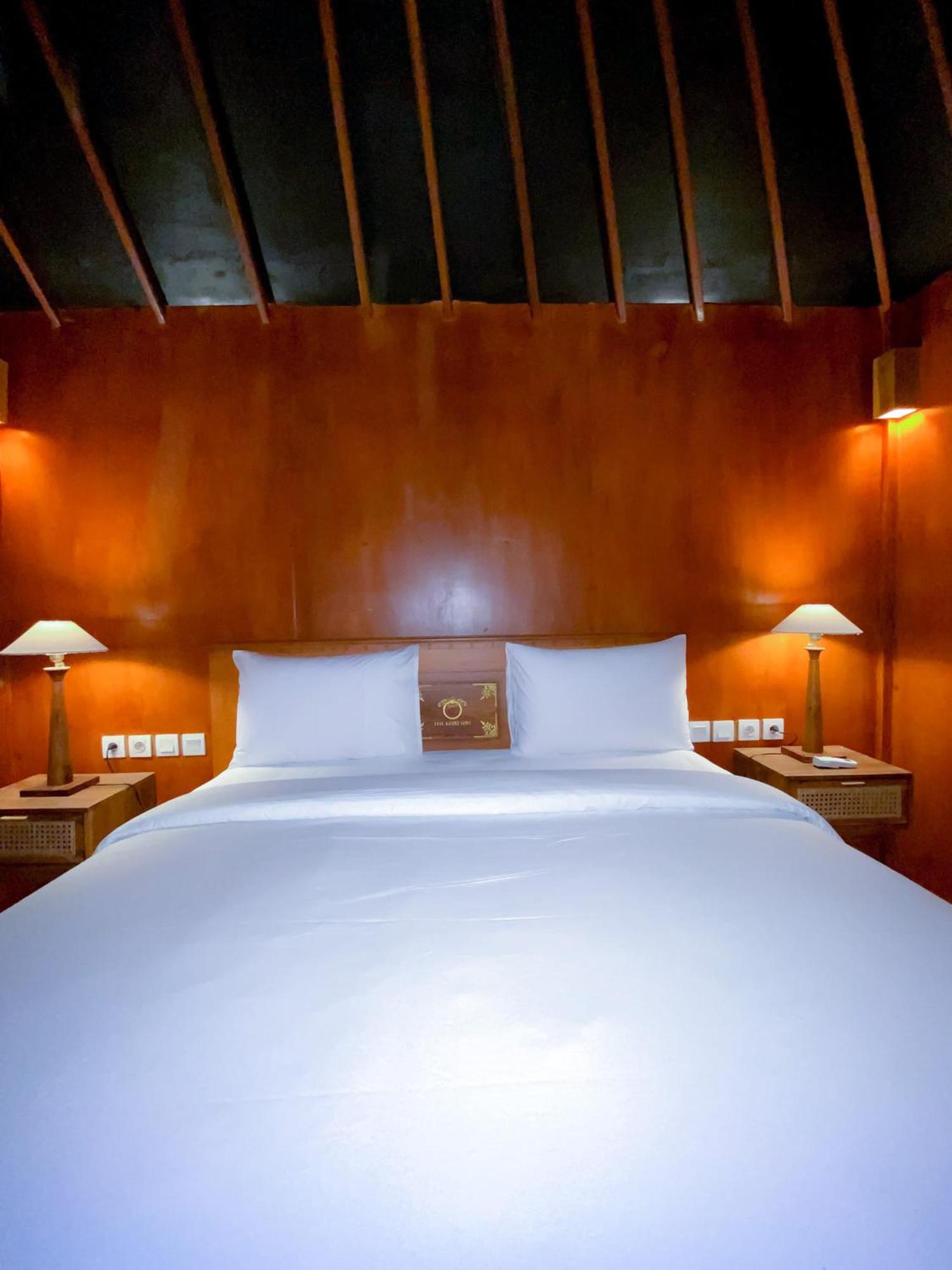 Hotel The Kori Sire Tanjung  Esterno foto
